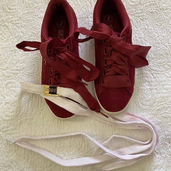 Puma suede classic athletic shoe. - Picture 4 of 4